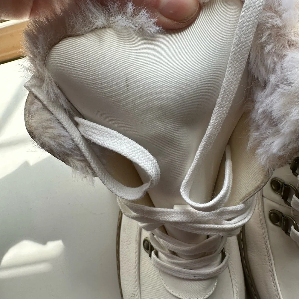 White Winter Boots by White Mountain size 11 NEW